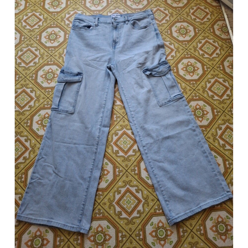 DKNY Wide Leg Cargo Jeans Size 32 Womens 90s Grunge Style Light Wash Alt Y2K - Picture 2 of 6